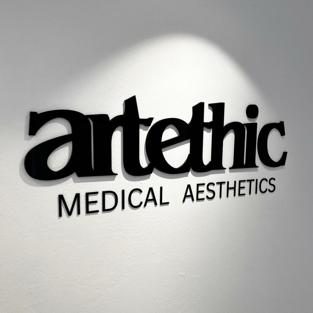 Acryllogo / 3D-Buchstaben