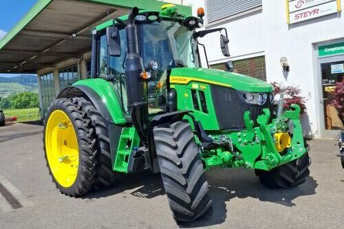 John Deere 6M115 Traktor