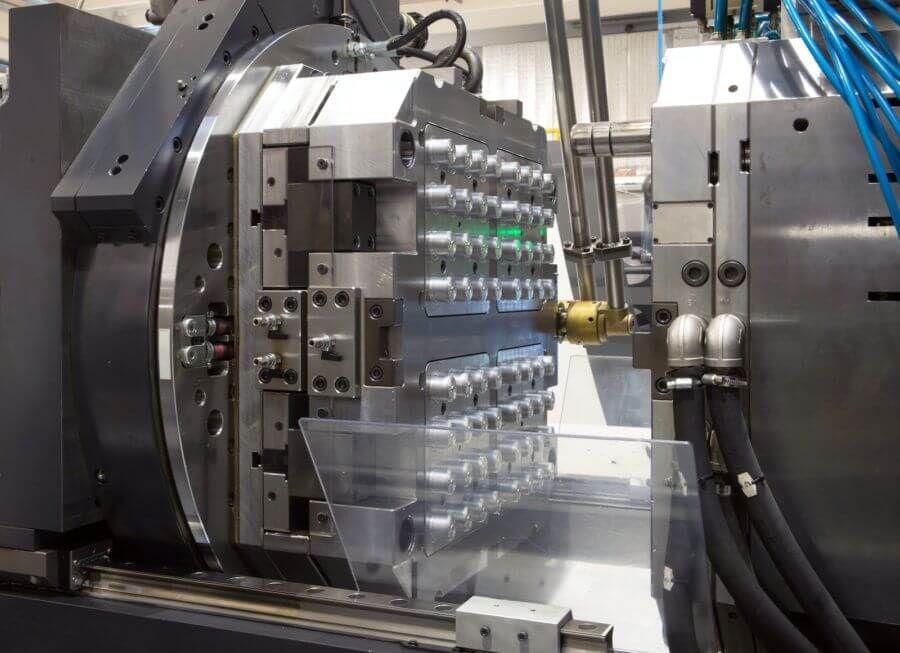 Spritzgussmaschine in Produktion