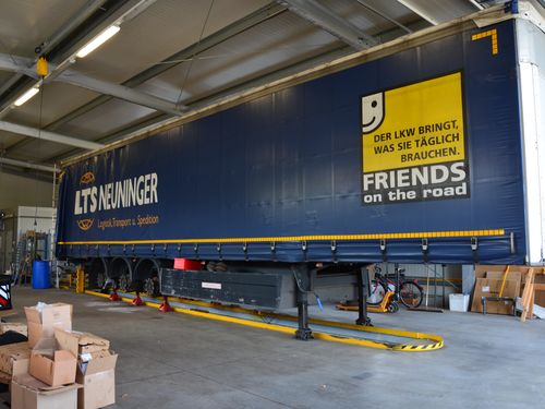 Sattelzug im Fernverkehr