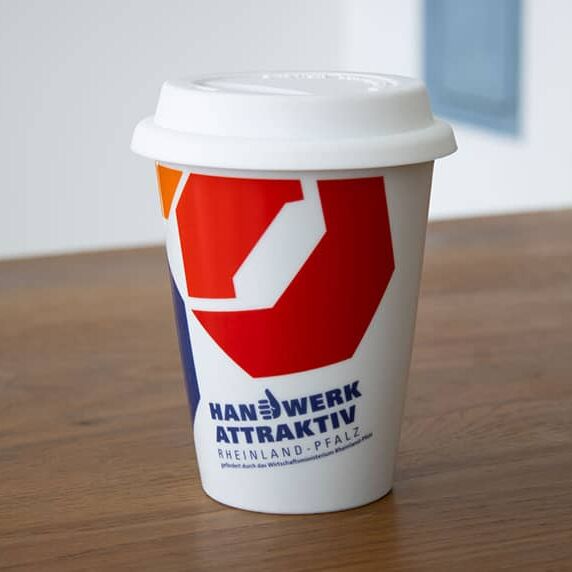 Thermobecher aus Edelstahl