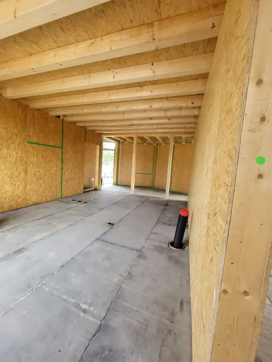 Arbeiten im Holzbaubetrieb
