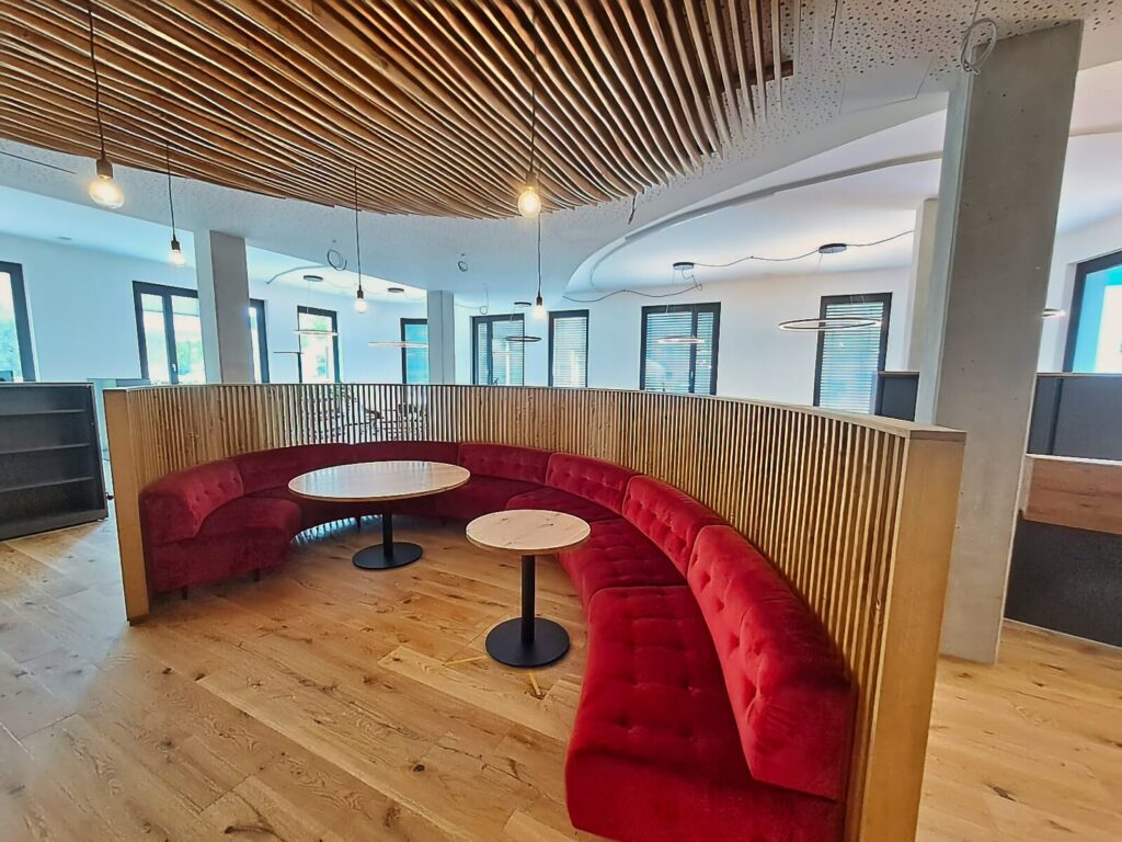 Runde Sitzlounge Sparkasse Nürnberg