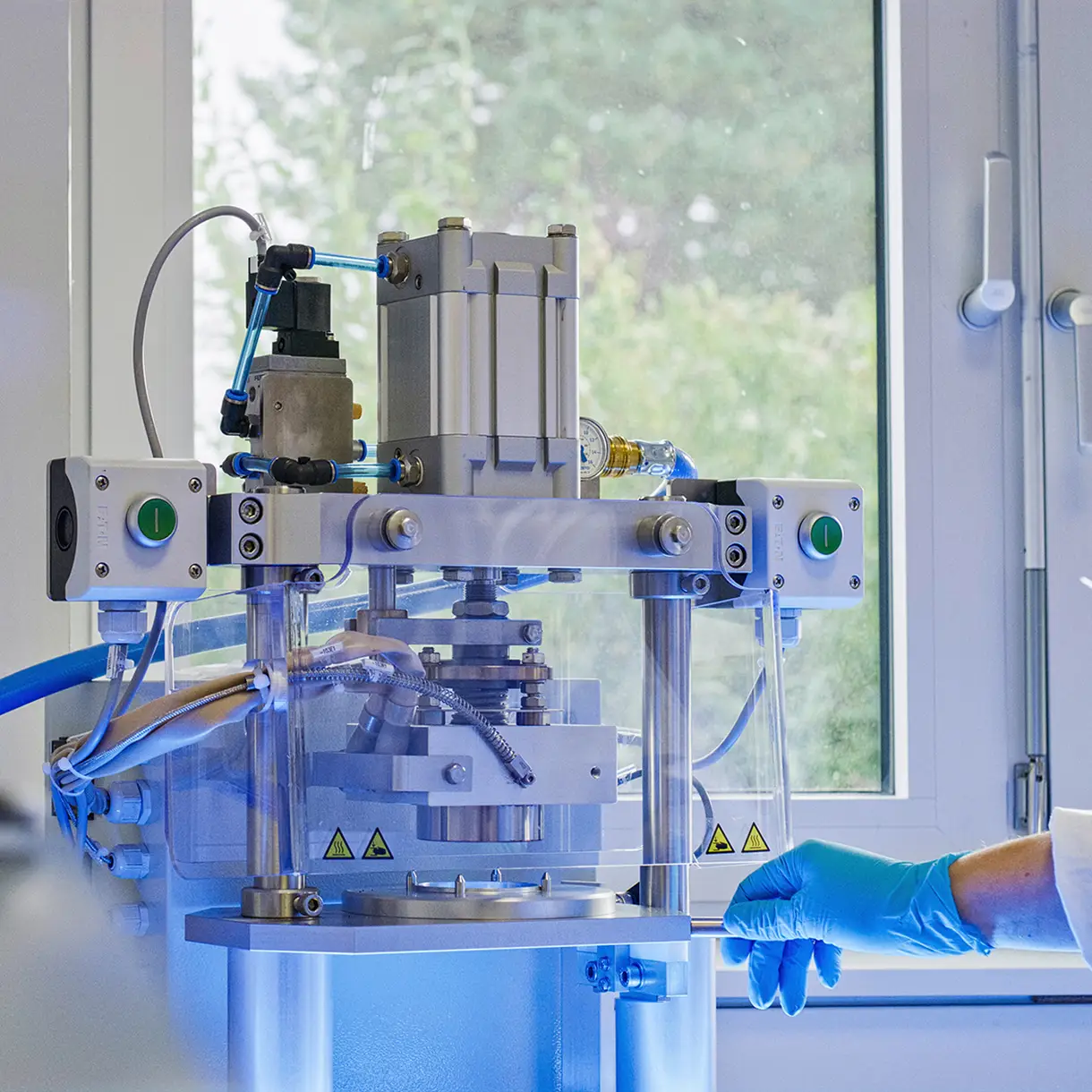 Heat seal coating in the packaging sector