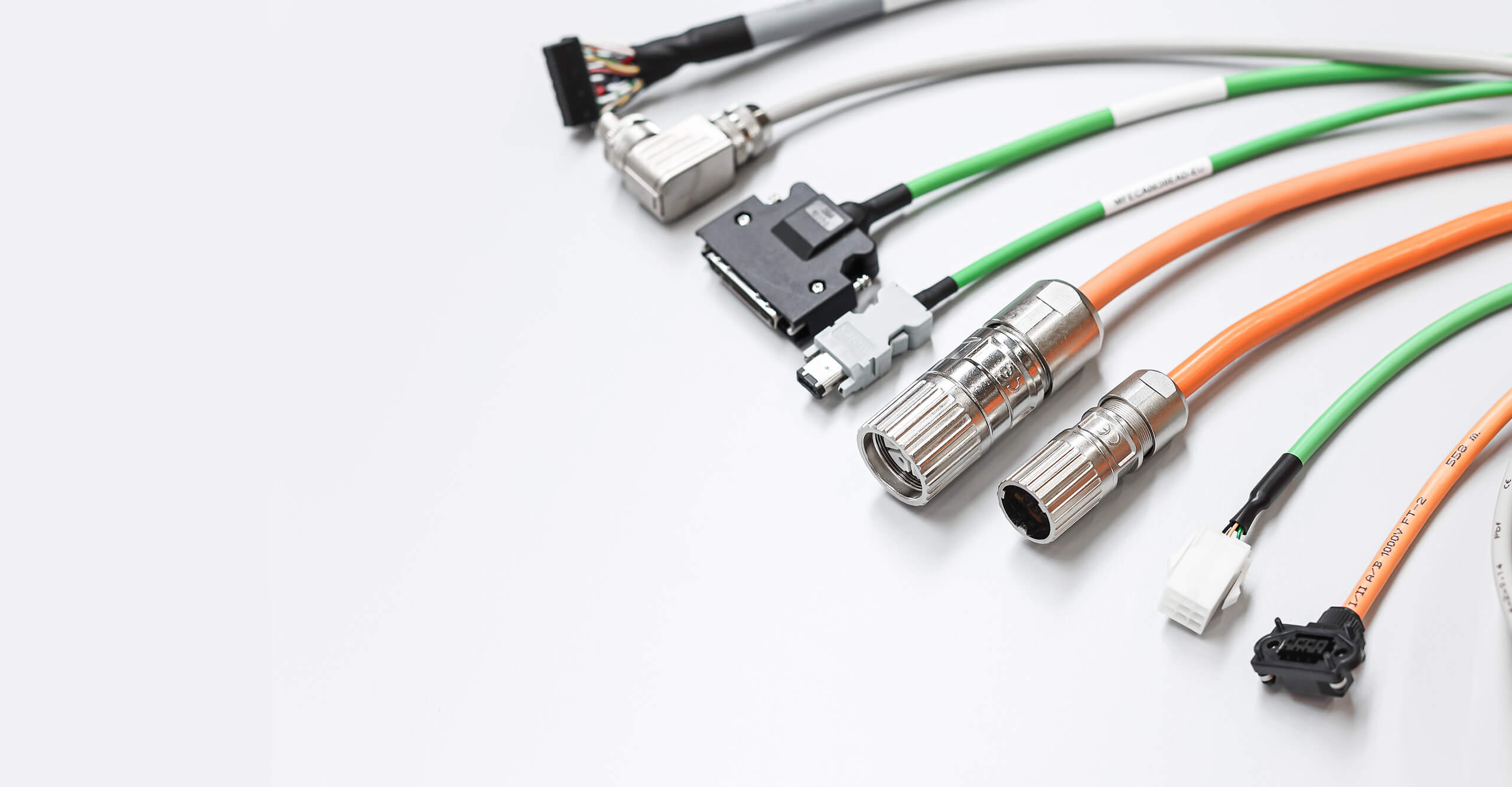 Konfektionierte Kabel und Leitungen
