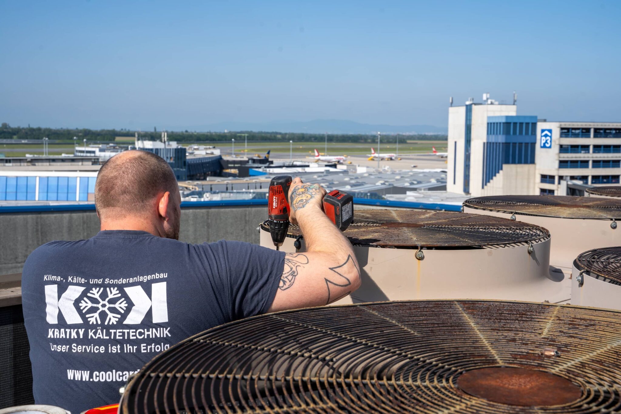 Registeraustausch bei Chiller-Anlage am Flughafen Wien