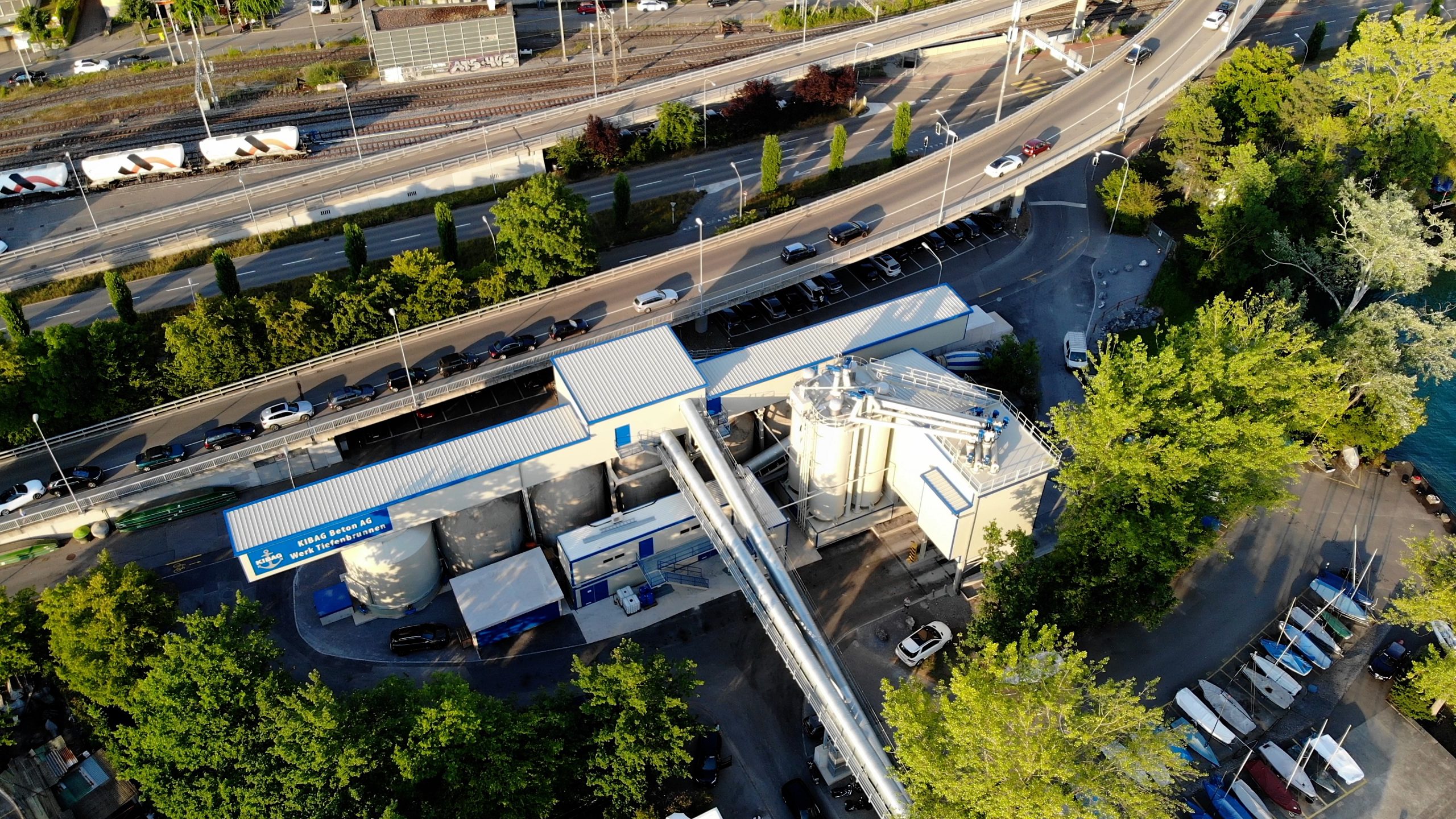 Ready-mix concrete plant