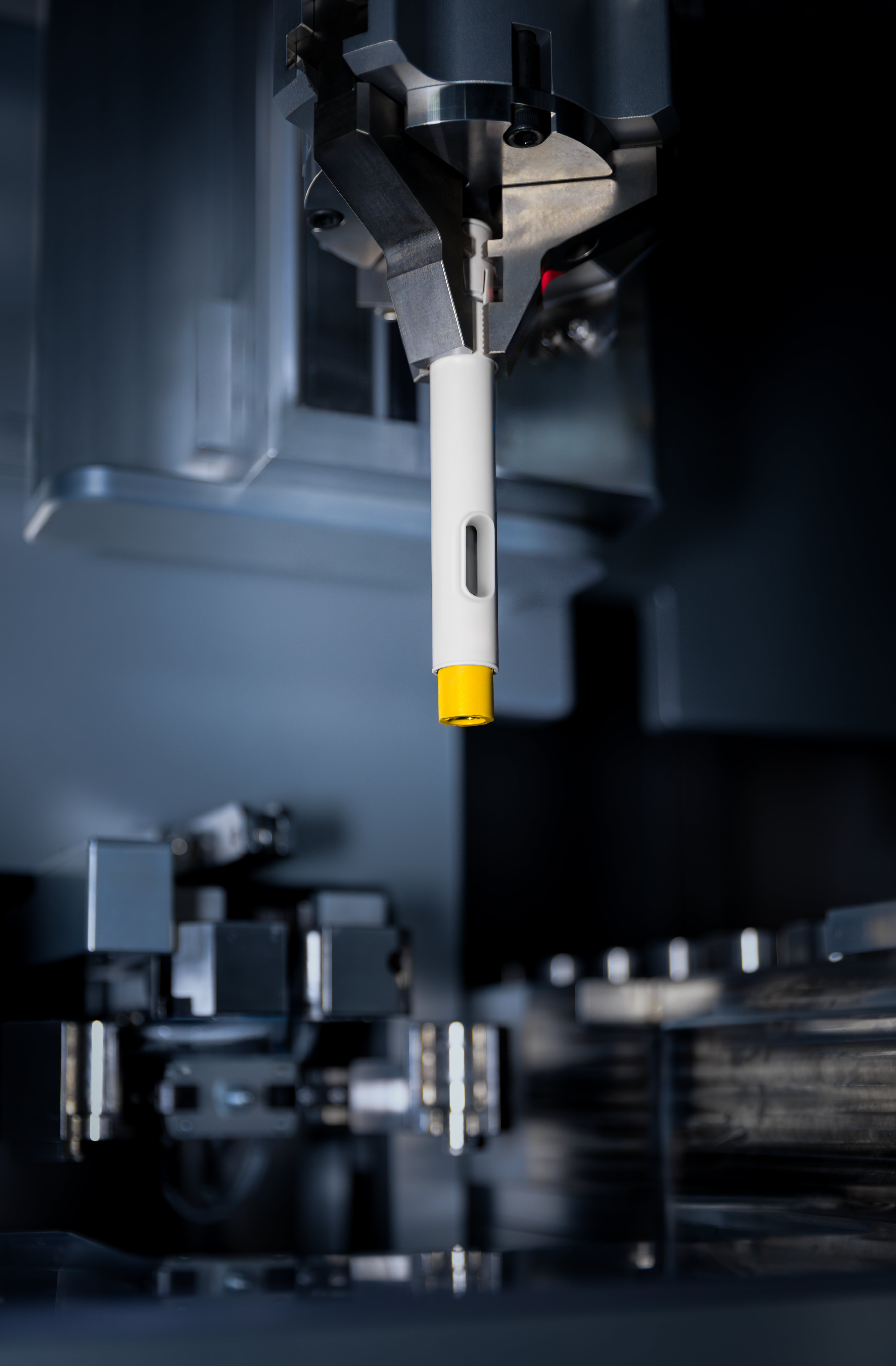 FATM – fully automatic testing machine for container-free testing of the Molly autoinjector