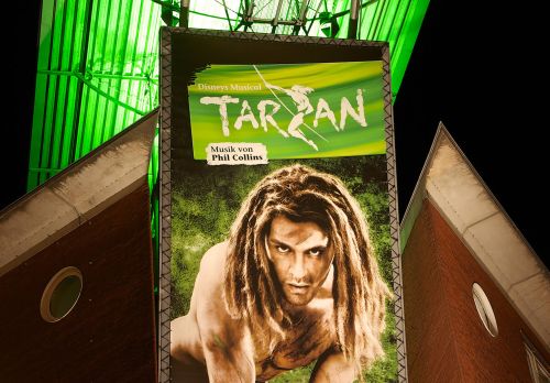 Banner Tarzan