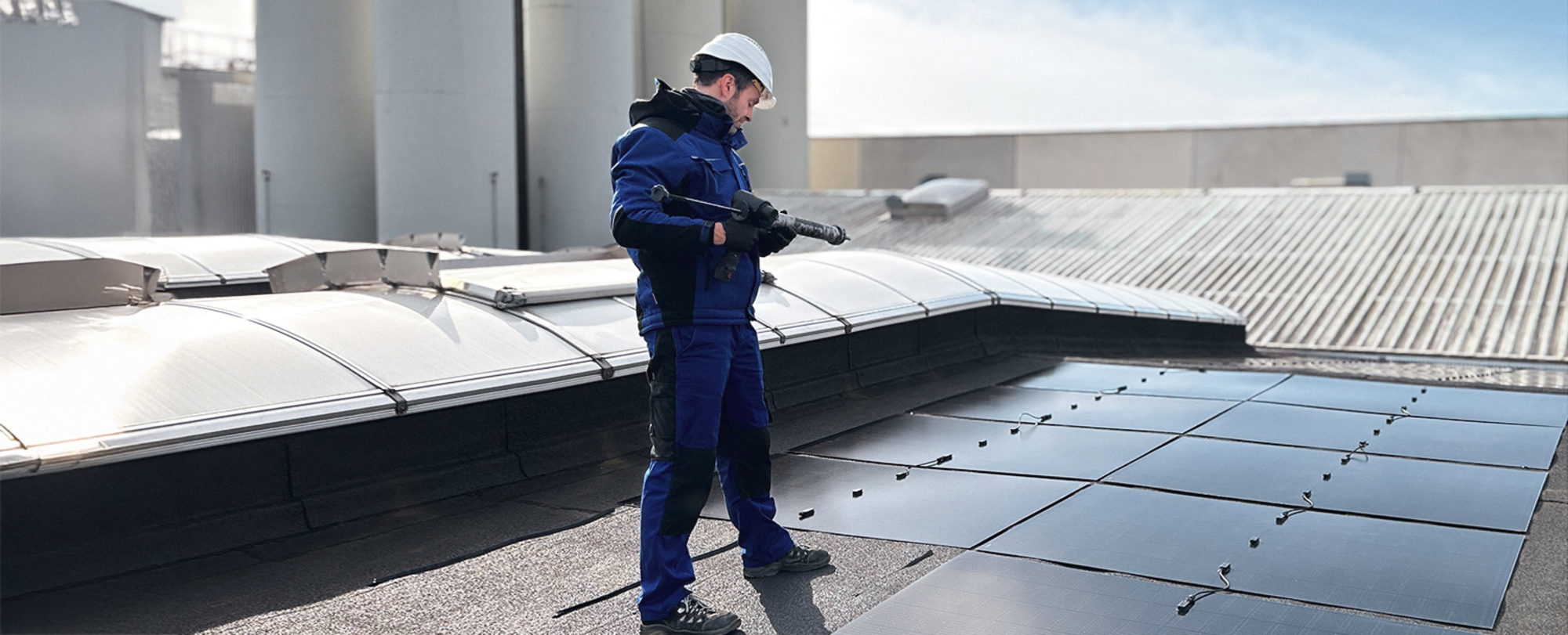 Leichte PV-Module kleben