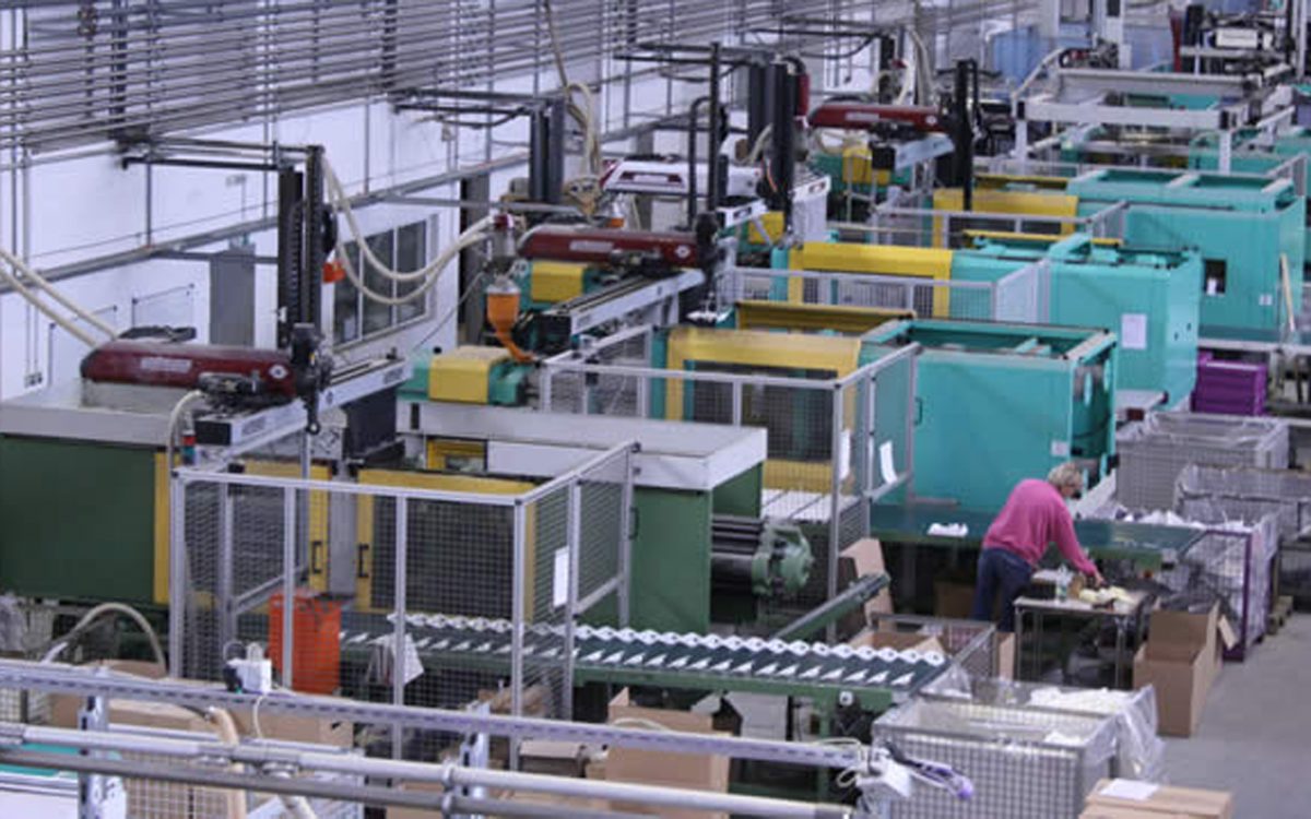 Spritzgusshalle der übernommenen Franke-Kunststofftechnik-Sparte