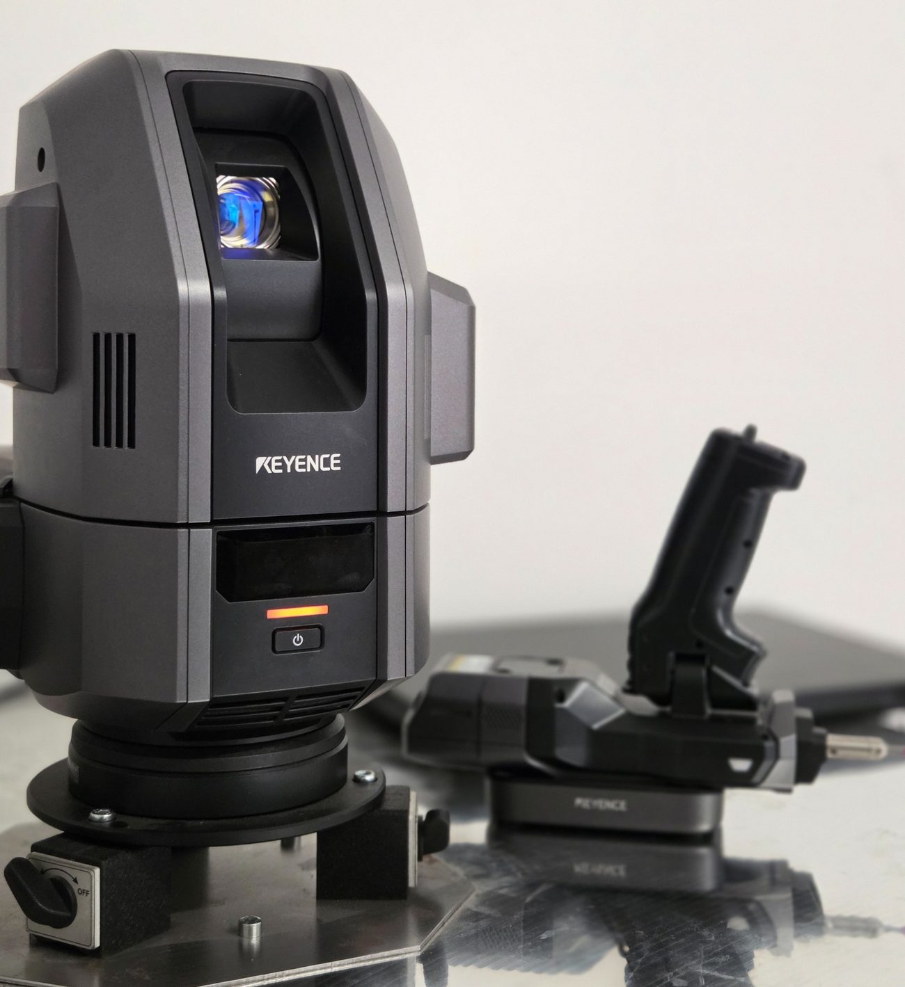 Optical measurement with Keyence measuring device