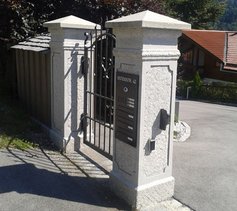 Torpfeiler aus Beton