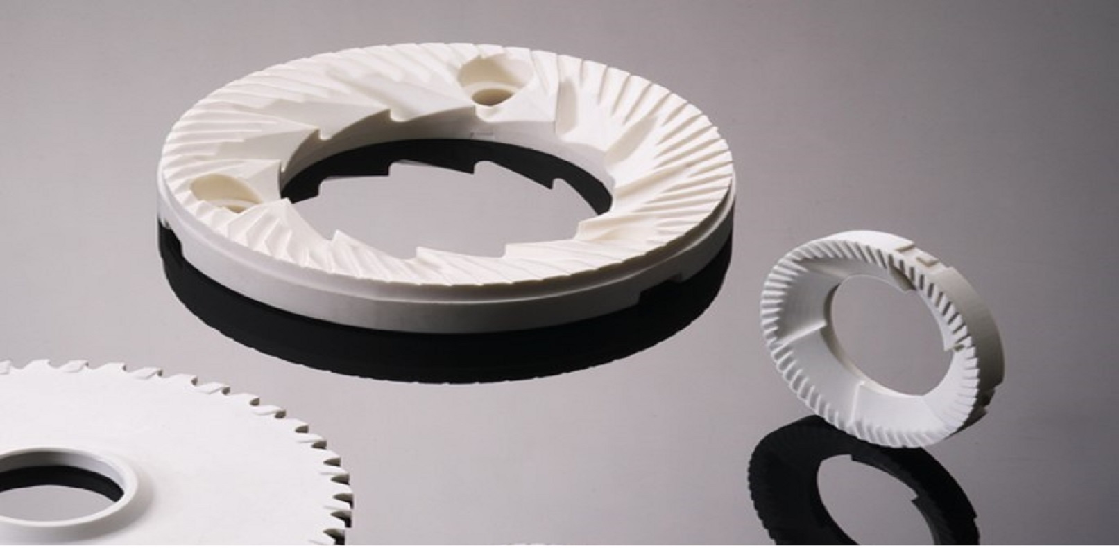 Ceramic injection-molded parts