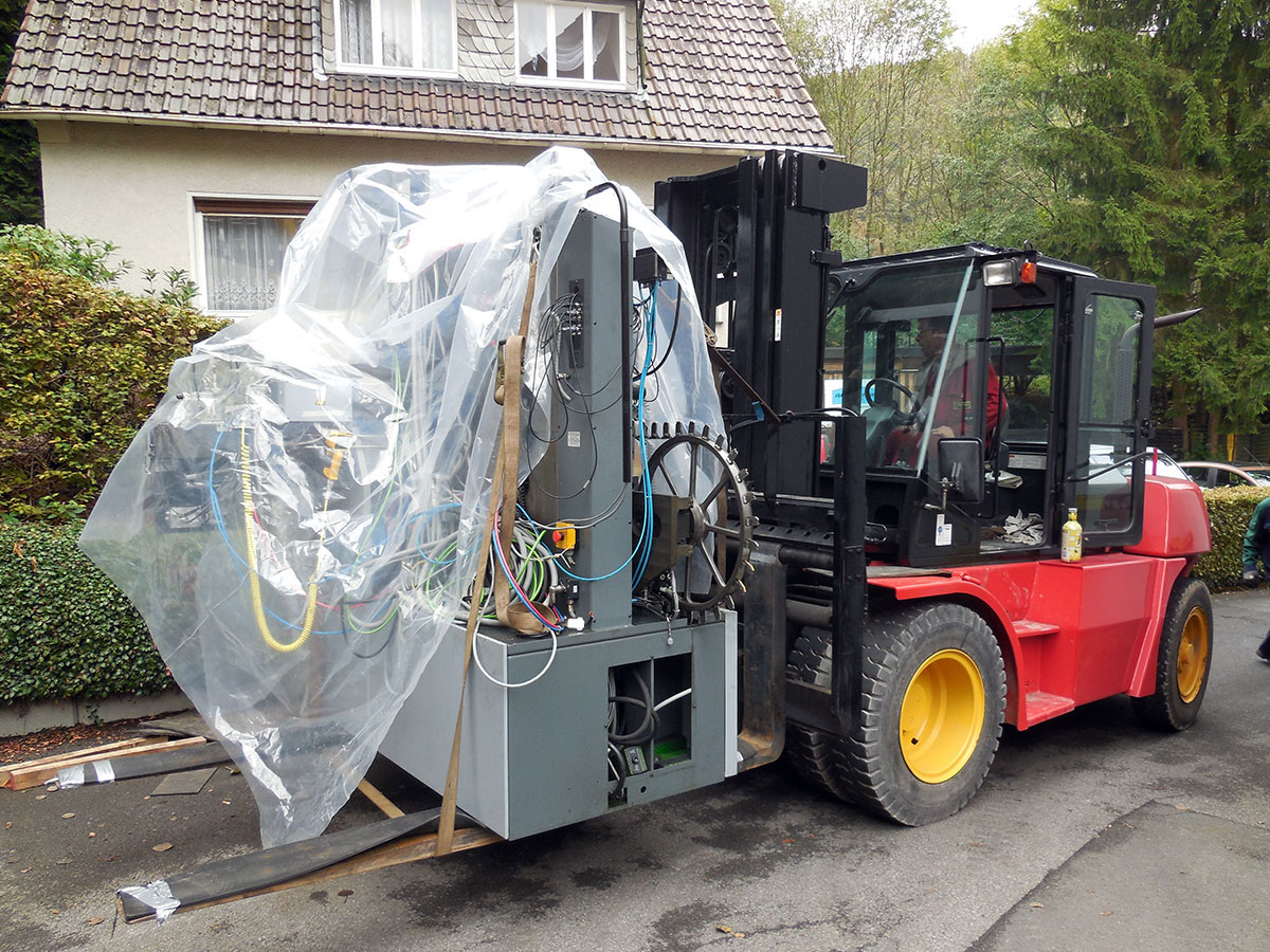 Forklift / boom truck work