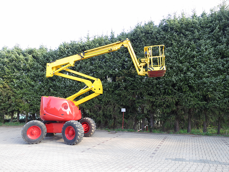 16 m articulated boom lift