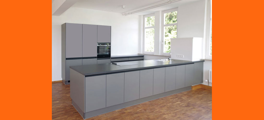 Küche Clasan mit schwarzen Griffleisten