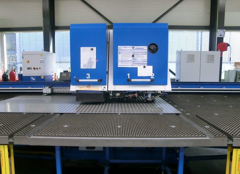 Stanz-Laser-Anlage