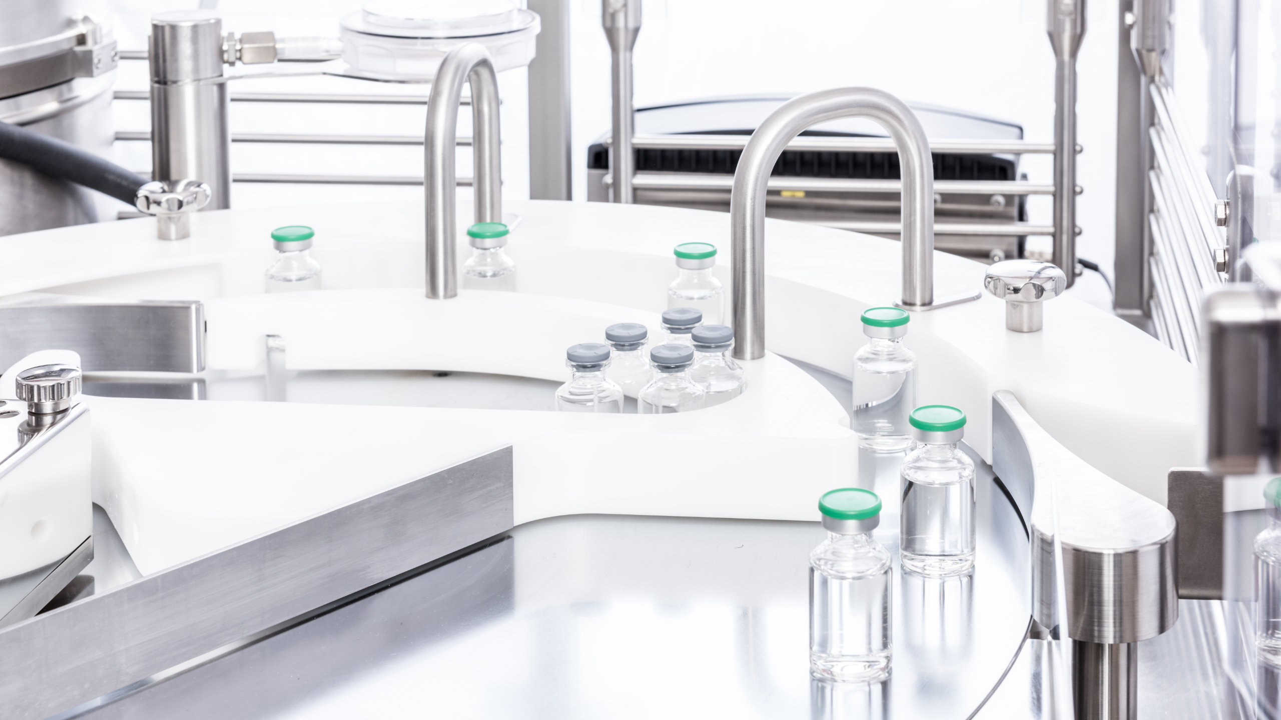 Filling and capping system