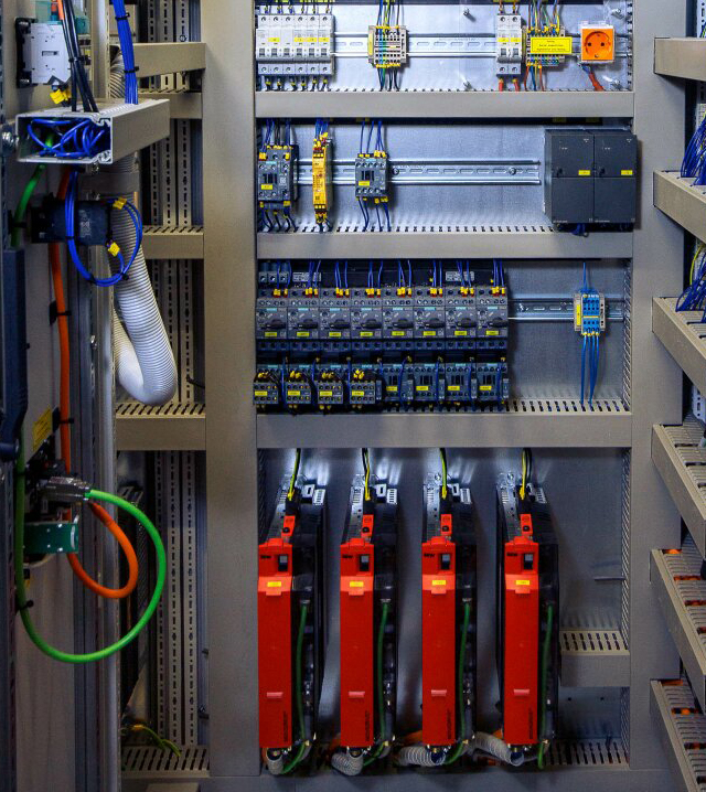 Control cabinet