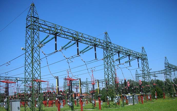 Stahlgittermasten 30–380 kV