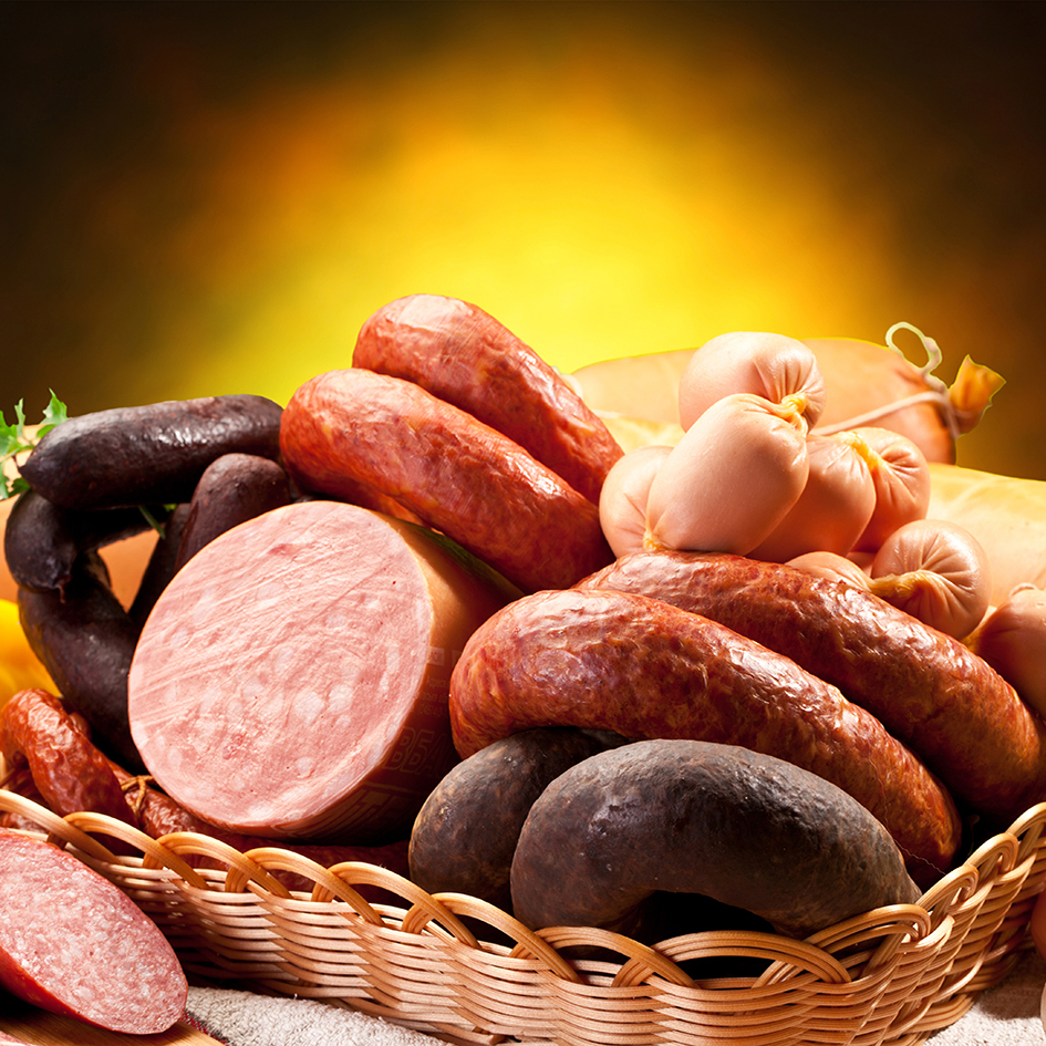 Seasoning blends and compounds for sausage products