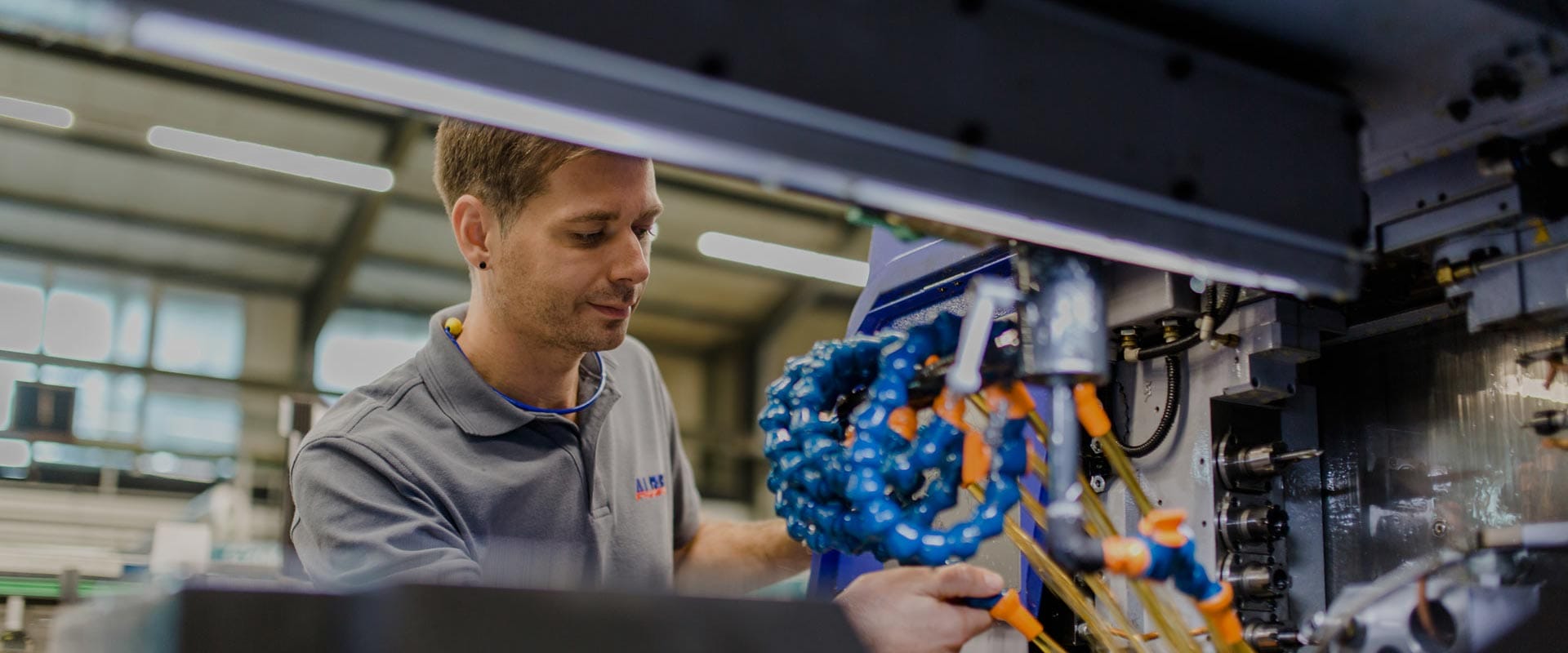 Fertigungshalle CNC-Bearbeitung
