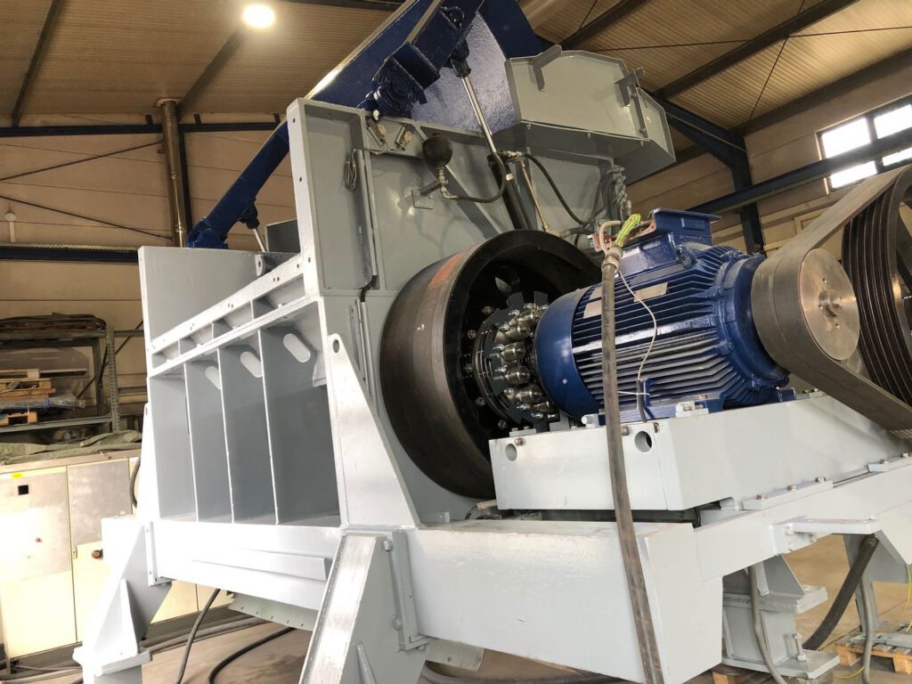 Lindner Meteor 2500 – primary crusher, universal crusher