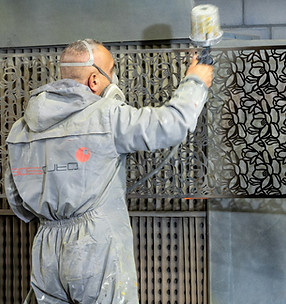 Lackierung in der eigenen Lackieranlage