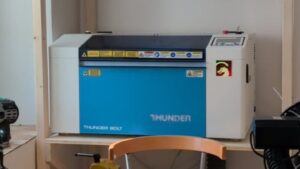 Thunder-Bolt-Lasercutter