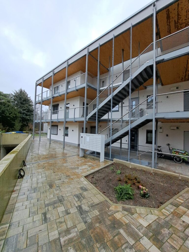 Schlosserarbeiten Mehrfamilienhäuser