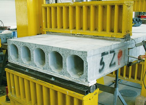 Hohlplatte (Bauteilversuch)