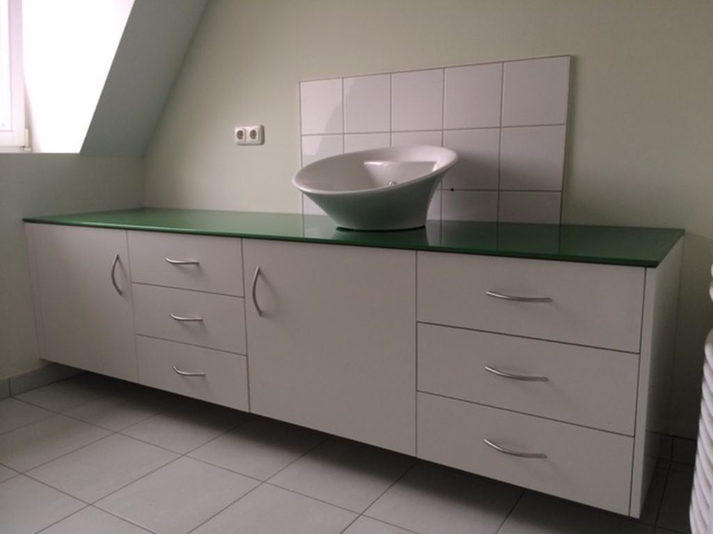 Bathroom furniture with glass top