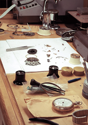 Watch and jewellery service